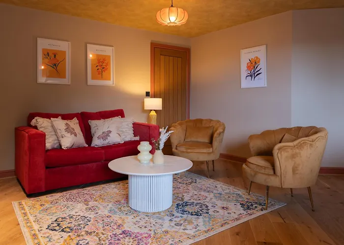 Gray - 2 Bedroom Luxury Apartment By Mint Stays